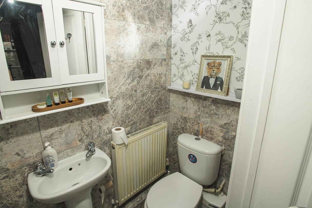 Appartamento Pass The Keys 2 Bed Flat In Old School House Lincoln Esterno foto